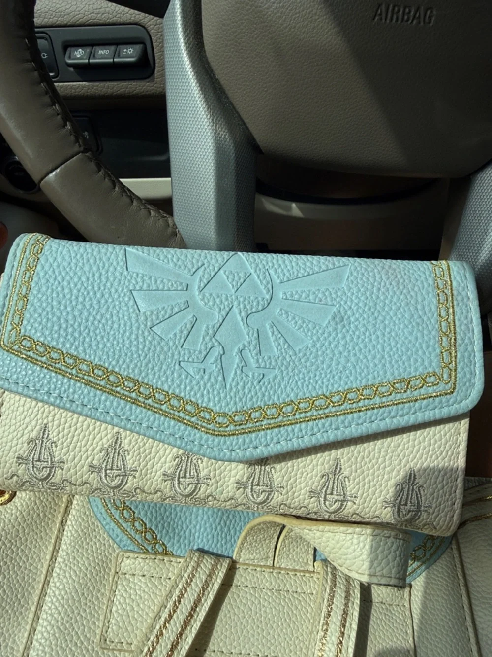Danielle Nicole legends of Zelda Light Blue & Cream Mini Backpack and wallet - Picture 11 of 12